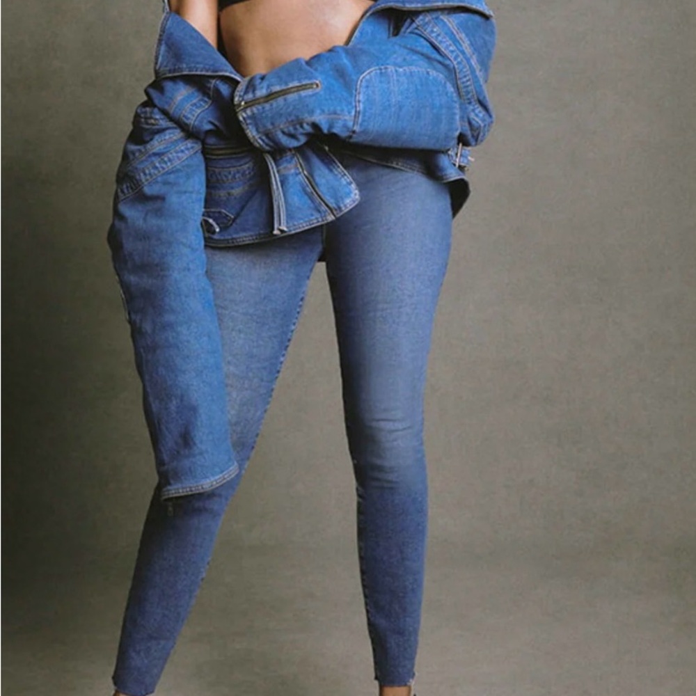 Good American Always Fits Skinny Jeans/Size 6-12